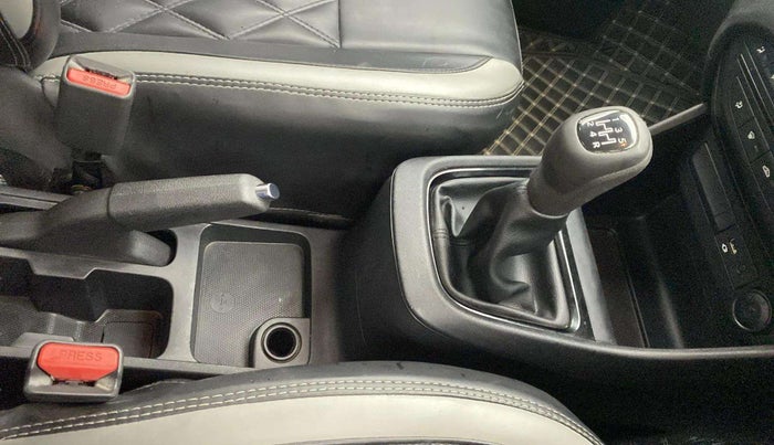 2023 Tata PUNCH CREATIVE  MT, Petrol, Manual, 47,184 km, Gear Lever