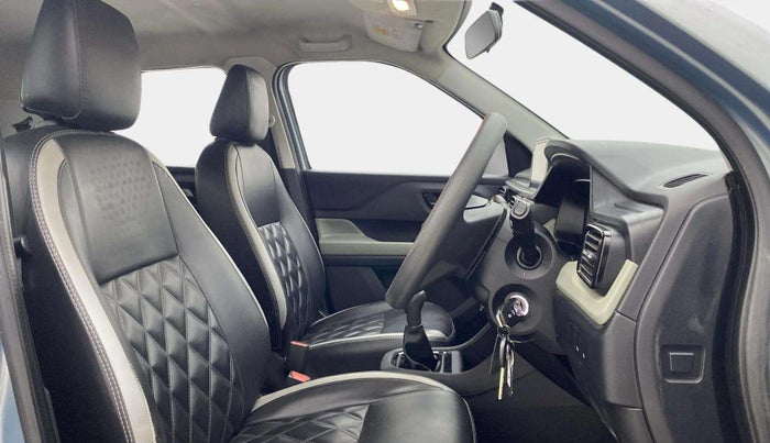 2023 Tata PUNCH CREATIVE  MT, Petrol, Manual, 47,184 km, Right Side Front Door Cabin
