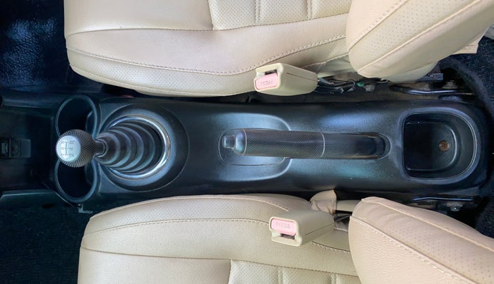 2015 Honda Amaze 1.2L I-VTEC S, CNG, Manual, 81,262 km, Gear Lever