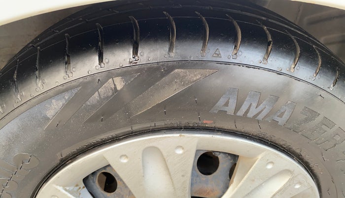 2015 Honda Amaze 1.2L I-VTEC S, CNG, Manual, 81,262 km, Left Rear Tyre Tread
