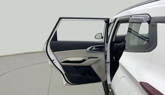 2022 KIA CARENS PRESTIGE 1.4 PETROL 7 STR, Petrol, Manual, 35,497 km, LHS Rear Door