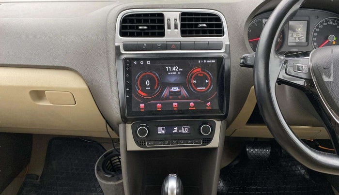 2017 Volkswagen Vento HIGHLINE PETROL AT, Petrol, Automatic, 53,146 km, Air Conditioner