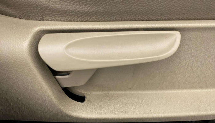 2017 Volkswagen Vento HIGHLINE PETROL AT, Petrol, Automatic, 53,146 km, Driver Side Adjustment Panel