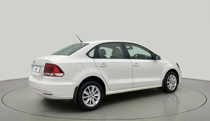 2017 Volkswagen Vento HIGHLINE PETROL AT, Petrol, Automatic, 53,146 km, Right Back Diagonal