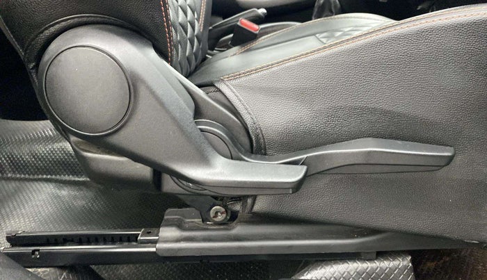 2021 Maruti Baleno ZETA PETROL 1.2, Petrol, Manual, 31,231 km, Driver Side Adjustment Panel