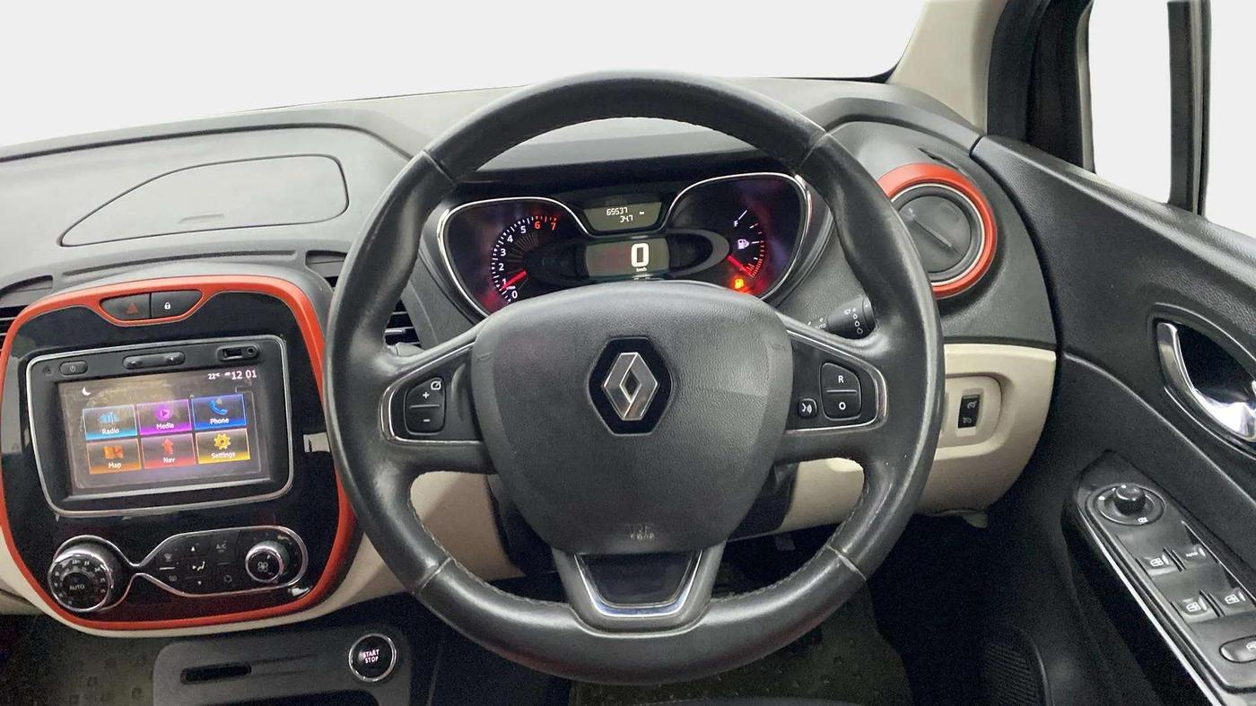 2018 Renault Captur RXT PETROL, Petrol, Manual, 65,731 km, Steering Wheel Close Up