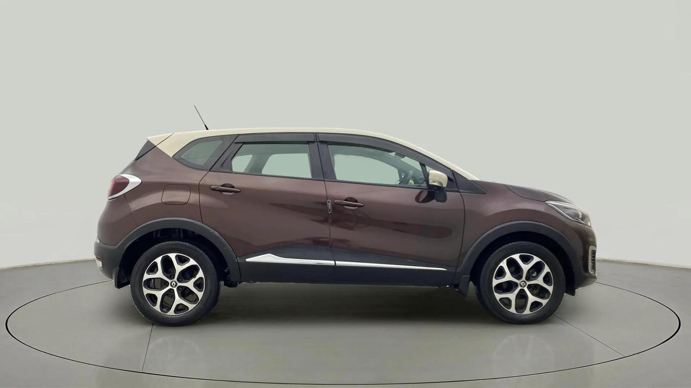 2018 Renault Captur RXT PETROL, Petrol, Manual, 65,731 km, Right Side View