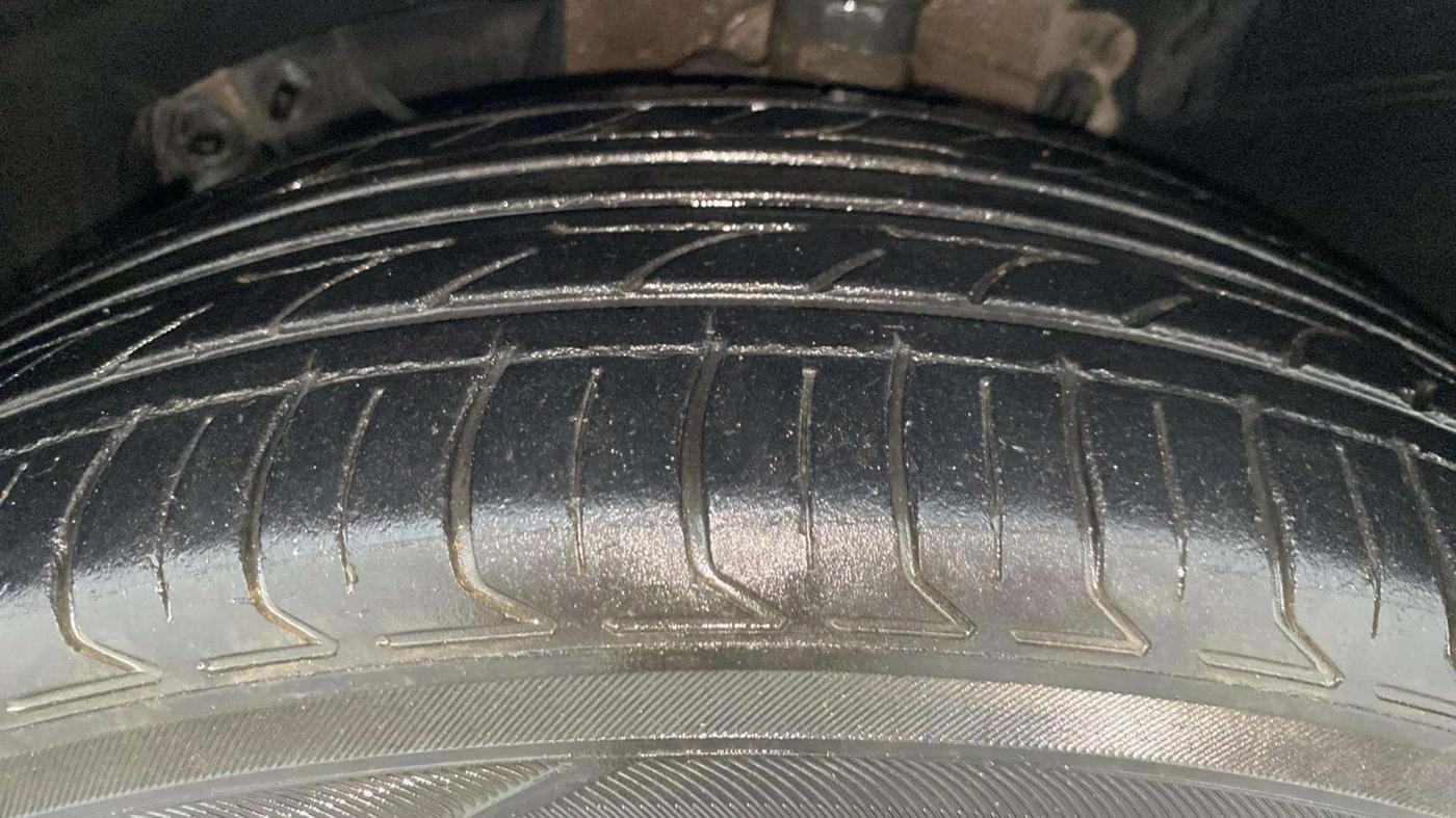 2018 Renault Captur RXT PETROL, Petrol, Manual, 65,731 km, Left Front Tyre Tread
