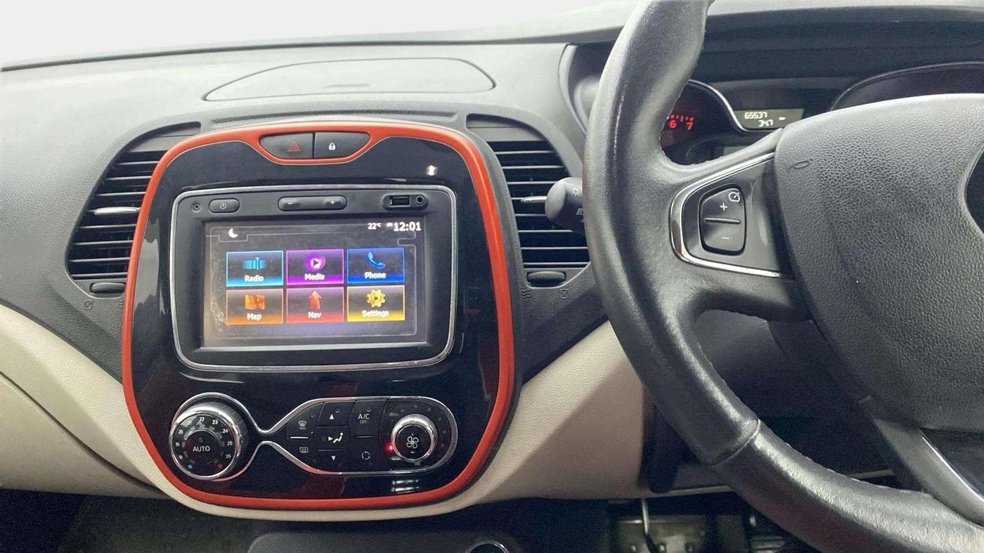 2018 Renault Captur RXT PETROL, Petrol, Manual, 65,731 km, Air Conditioner