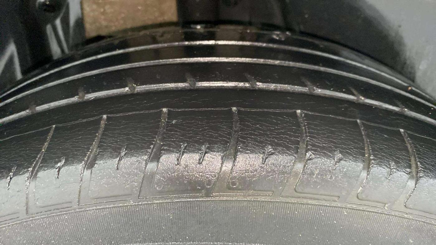2018 Renault Captur RXT PETROL, Petrol, Manual, 65,731 km, Right Rear Tyre Tread