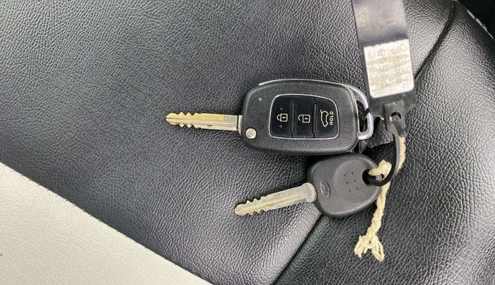 2021 Hyundai GRAND I10 NIOS SPORTZ AMT 1.2 KAPPA VTVT, Petrol, Automatic, 23,994 km, Key Close Up
