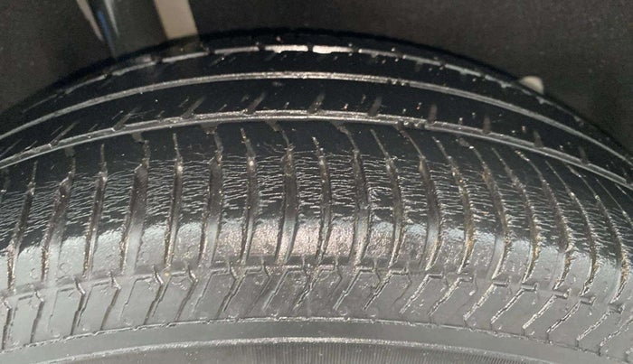 2017 Ford Ecosport TITANIUM 1.5L PETROL, Petrol, Manual, 41,106 km, Right Rear Tyre Tread