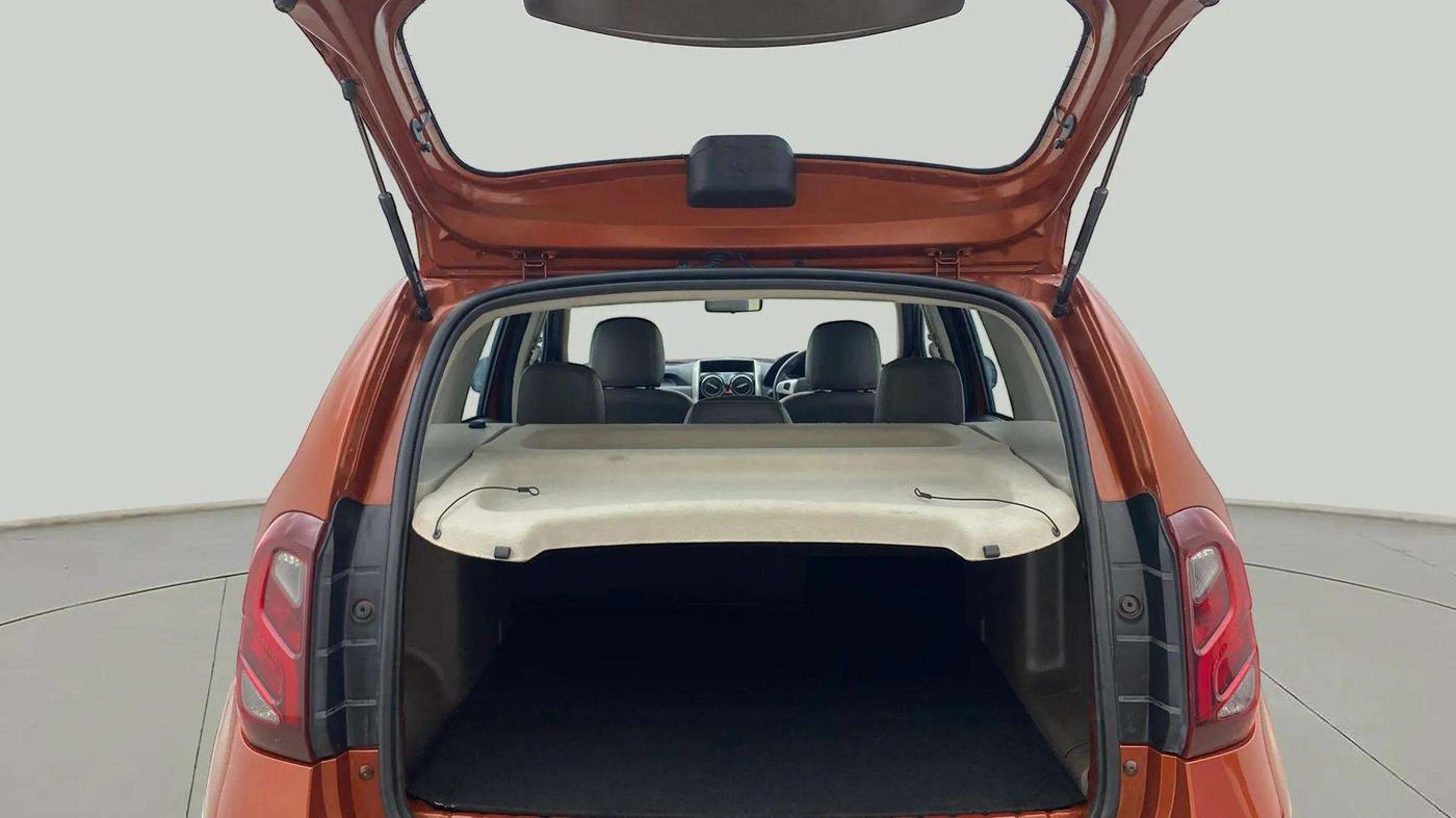 2019 Renault Duster 110 PS RXZ 4X4 MT DIESEL, Diesel, Manual, 71,929 km, Boot Inside