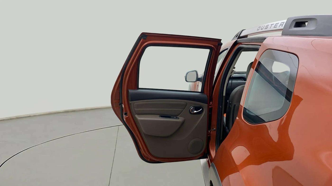 2019 Renault Duster 110 PS RXZ 4X4 MT DIESEL, Diesel, Manual, 71,929 km, LHS Rear Door