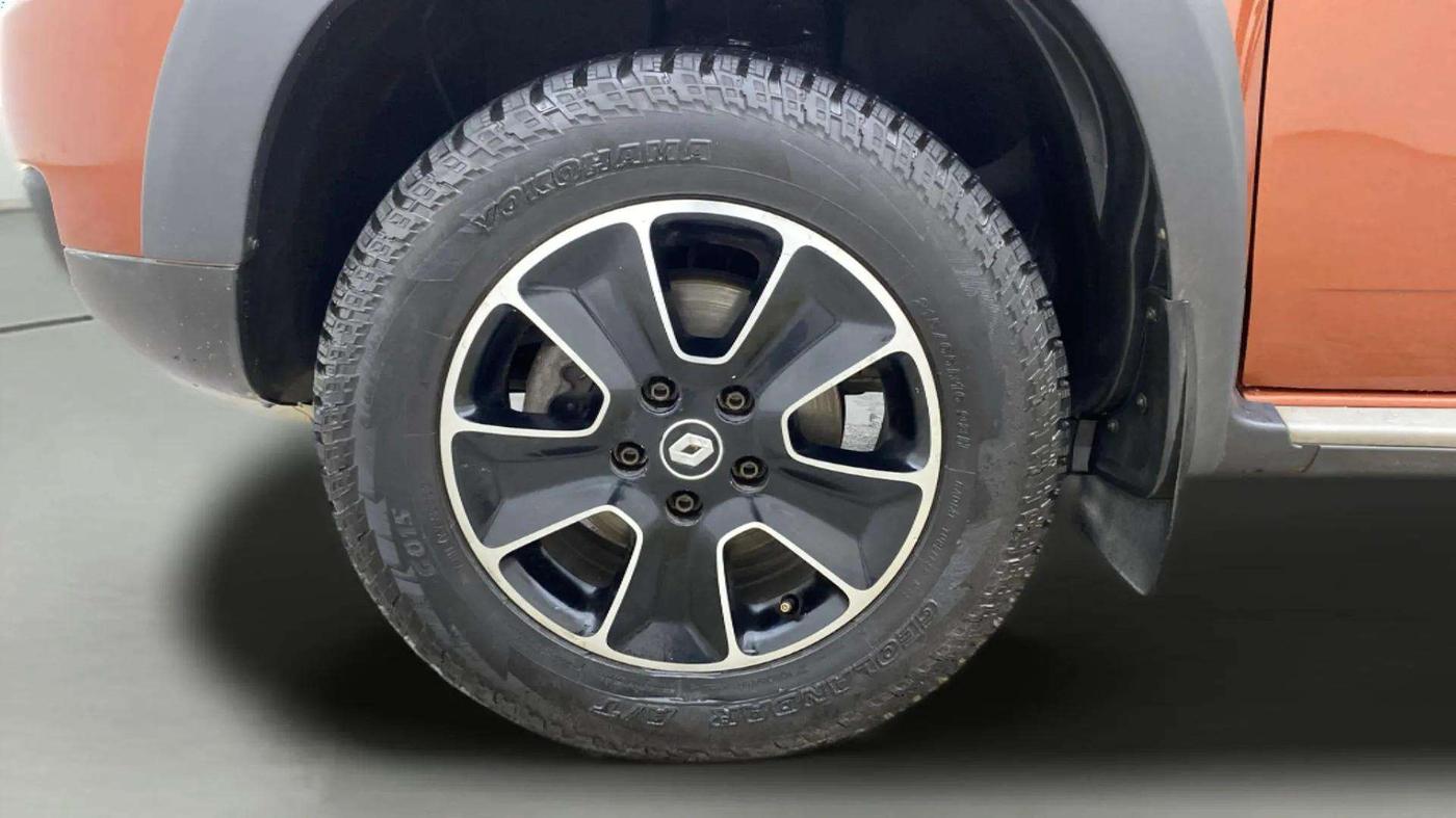 2019 Renault Duster 110 PS RXZ 4X4 MT DIESEL, Diesel, Manual, 71,929 km, Left Front Wheel