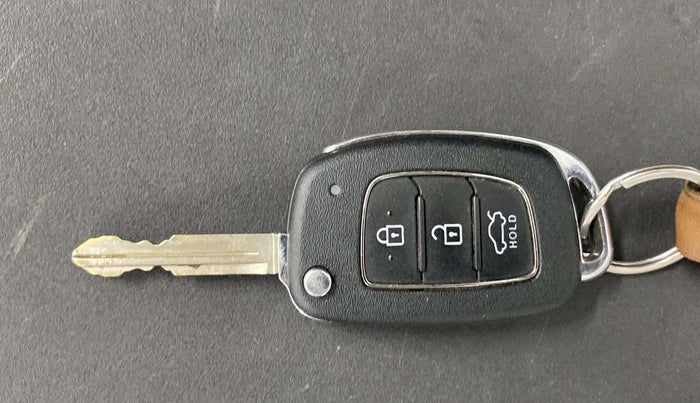 2025 Hyundai EXTER EX 1.2 MT, Petrol, Manual, 1,363 km, Key Close Up