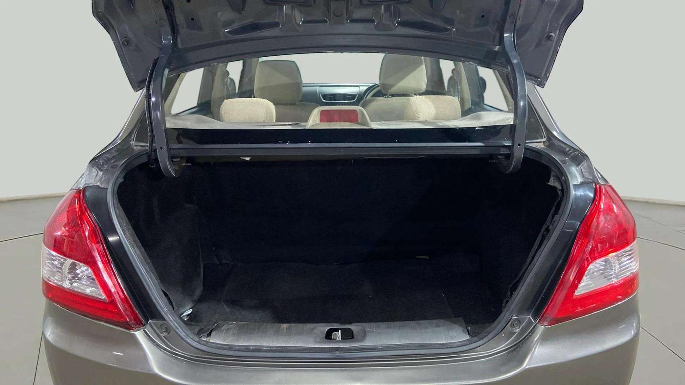 2016 Maruti Swift Dzire VXI, Petrol, Manual, 89,251 km, Boot Inside