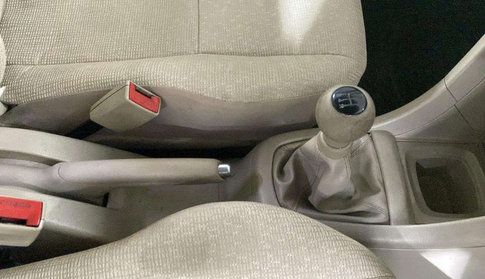 2016 Maruti Swift Dzire VXI, Petrol, Manual, 89,251 km, Gear Lever