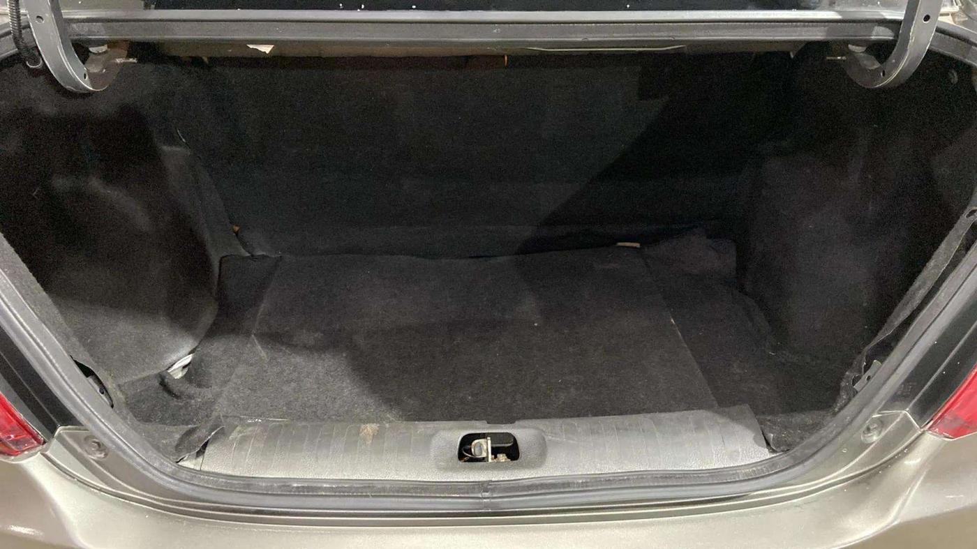 2016 Maruti Swift Dzire VXI, Petrol, Manual, 89,251 km, Boot Open Zoomed View