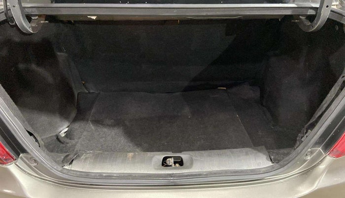2016 Maruti Swift Dzire VXI, Petrol, Manual, 89,251 km, Boot Open Zoomed View