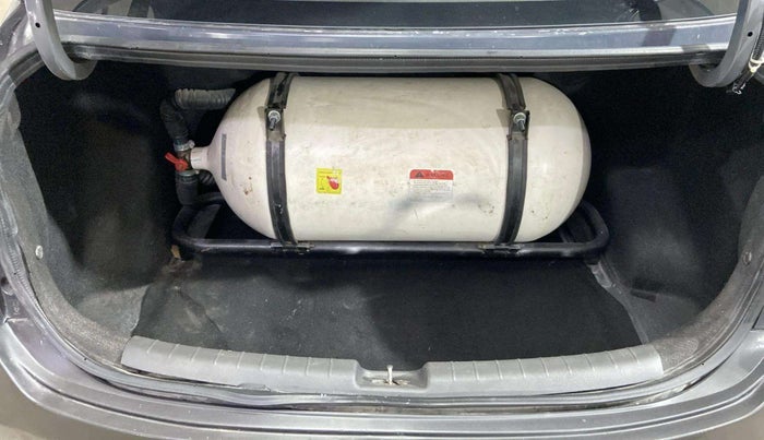 2022 Hyundai AURA S 1.2 CNG, CNG, Manual, 64,439 km, Boot Inside