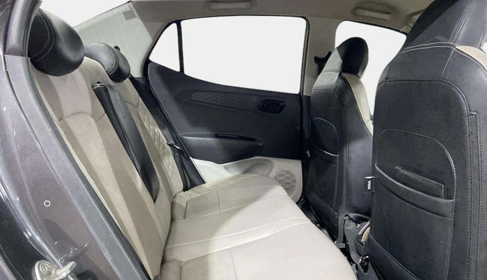 2022 Hyundai AURA S 1.2 CNG, CNG, Manual, 64,439 km, Right Side Rear Door Cabin