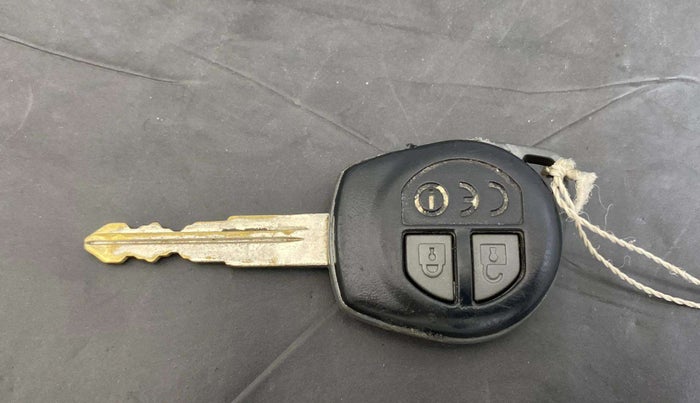 2017 Maruti Baleno DELTA PETROL 1.2, Petrol, Manual, 65,025 km, Key Close Up