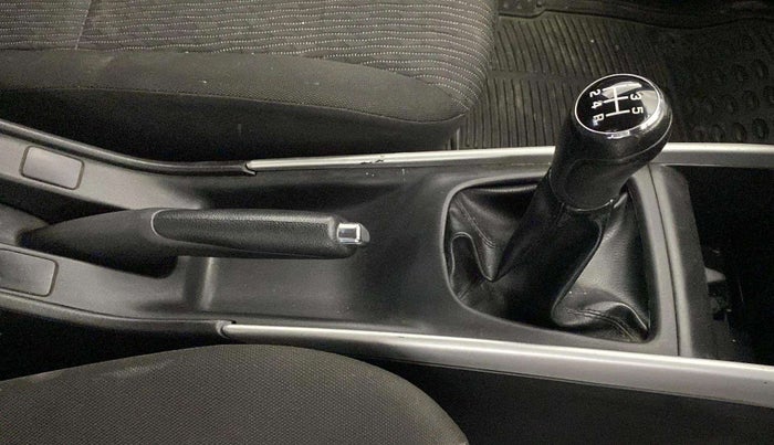 2017 Maruti Baleno DELTA PETROL 1.2, Petrol, Manual, 65,025 km, Gear Lever