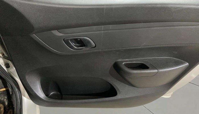 2019 Renault Kwid RXL, Petrol, Manual, 51,023 km, Driver Side Door Panels Control