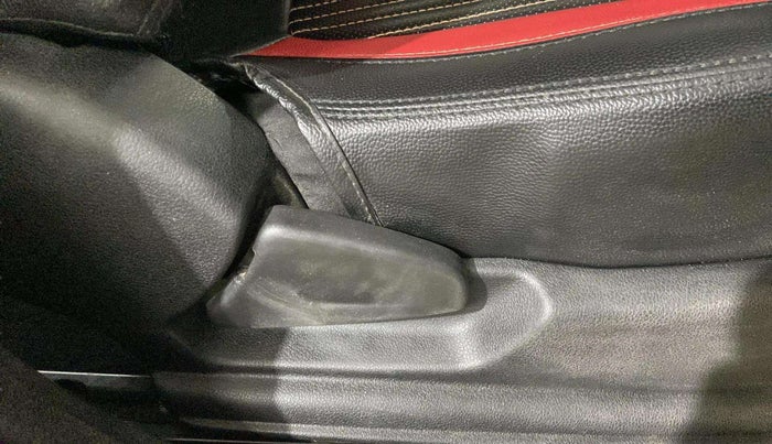 2019 Renault Kwid RXL, Petrol, Manual, 51,023 km, Driver Side Adjustment Panel