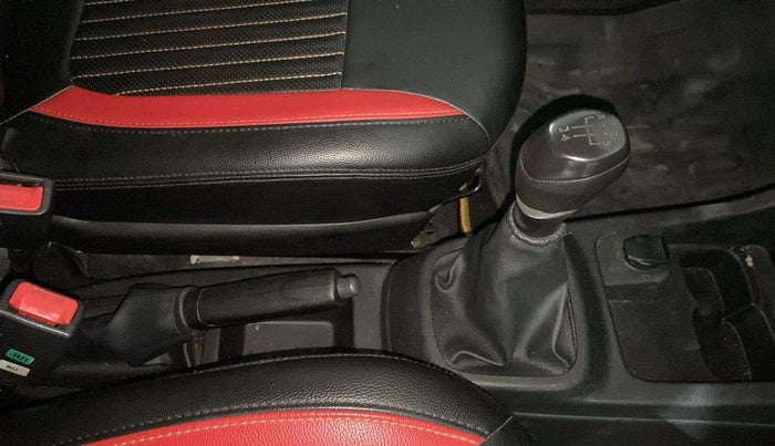 2019 Renault Kwid RXL, Petrol, Manual, 51,023 km, Gear Lever