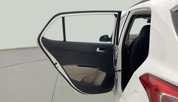 2016 Hyundai Grand i10 ASTA AT 1.2 KAPPA VTVT, CNG, Automatic, 75,512 km, LHS Rear Door