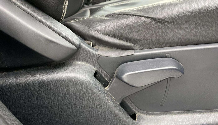 2018 Ford Ecosport TITANIUM 1.5L DIESEL, Diesel, Manual, 1,02,515 km, Driver Side Adjustment Panel