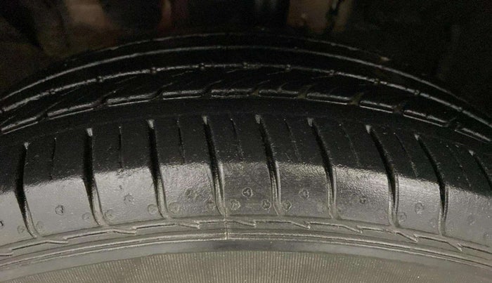 2022 KIA SELTOS HTK PLUS 1.5 IMT, Petrol, Manual, 17,357 km, Left Front Tyre Tread