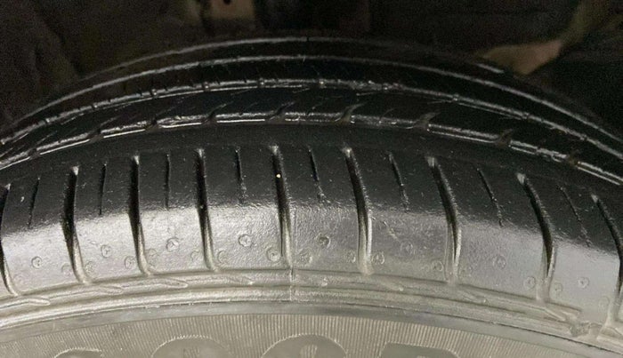 2022 KIA SELTOS HTK PLUS 1.5 IMT, Petrol, Manual, 17,357 km, Right Front Tyre Tread