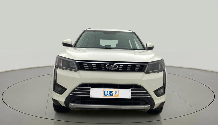 2020 Mahindra XUV300 W8 (O) 1.5 DIESEL AMT, Diesel, Automatic, 1,33,024 km, Front