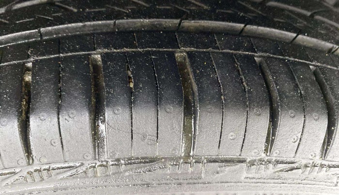 2021 Hyundai NEW SANTRO ASTA MT, Petrol, Manual, 78,981 km, Right Front Tyre Tread
