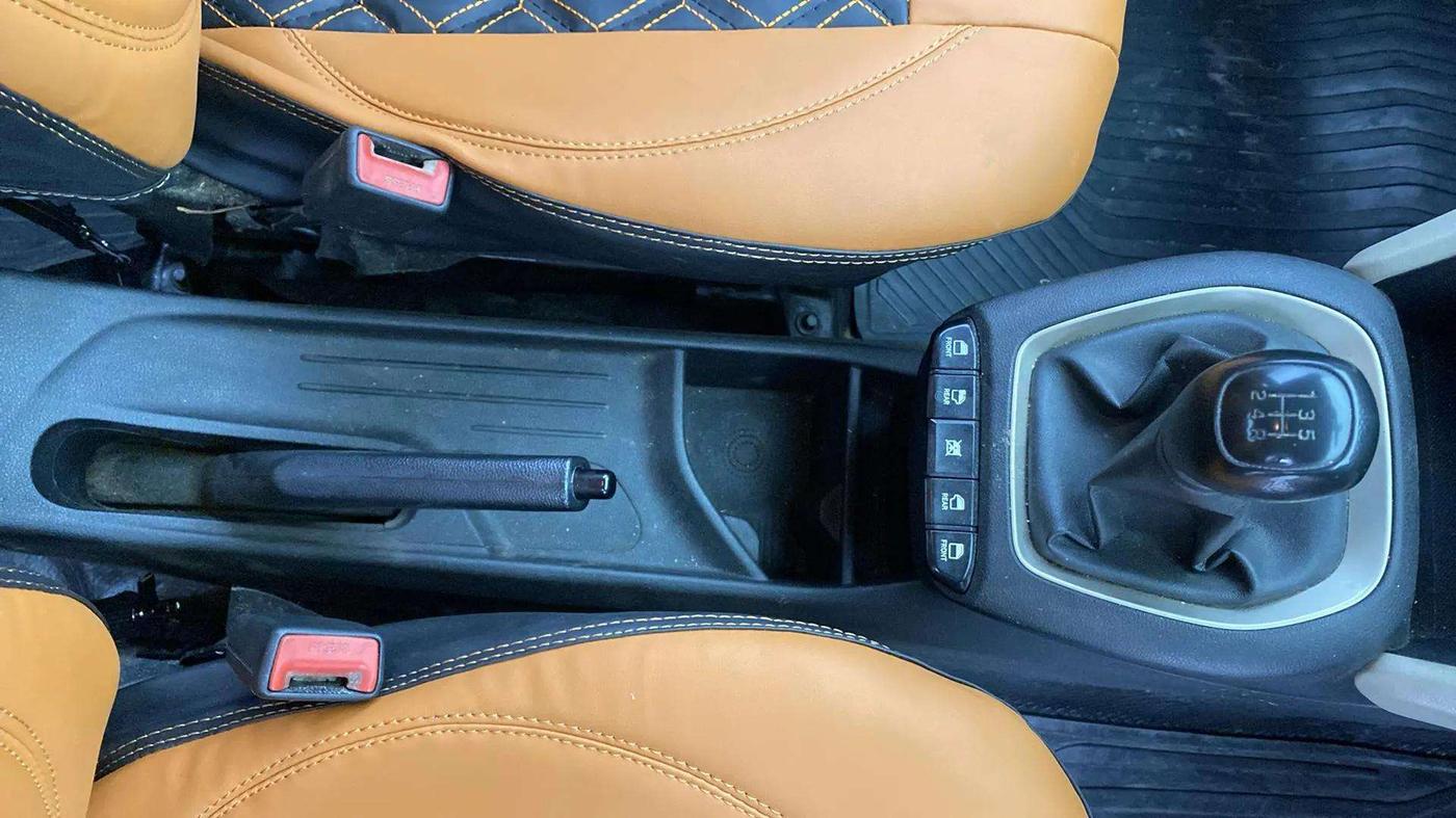 2021 Hyundai NEW SANTRO ASTA MT, Petrol, Manual, 79,199 km, Gear Lever