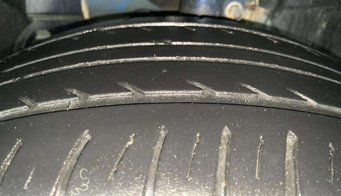 2017 Ford Ecosport TITANIUM 1.5L PETROL, Petrol, Manual, 70,426 km, Left Front Tyre Tread
