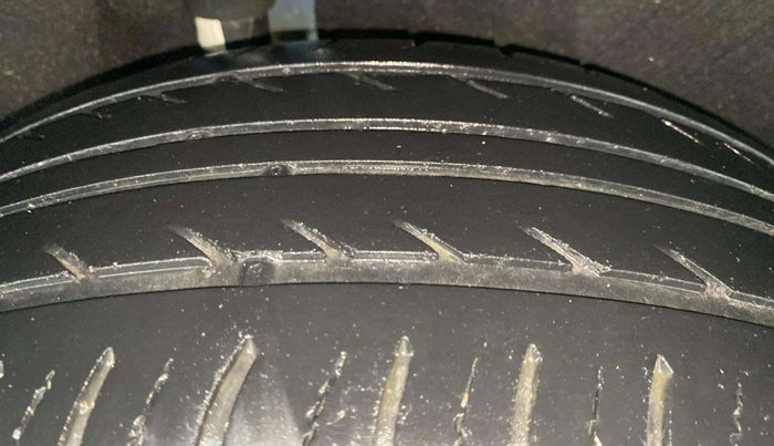 2017 Ford Ecosport TITANIUM 1.5L PETROL, Petrol, Manual, 70,426 km, Right Rear Tyre Tread