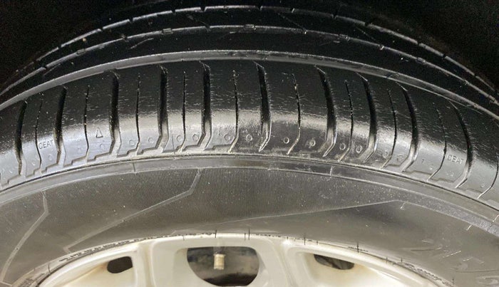 2016 Ford Ecosport TITANIUM 1.5L PETROL AT, Petrol, Automatic, 84,984 km, Left Front Tyre Tread