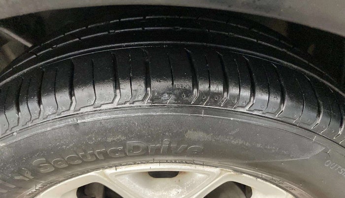 2016 Ford Ecosport TITANIUM 1.5L PETROL AT, Petrol, Automatic, 84,984 km, Left Rear Tyre Tread