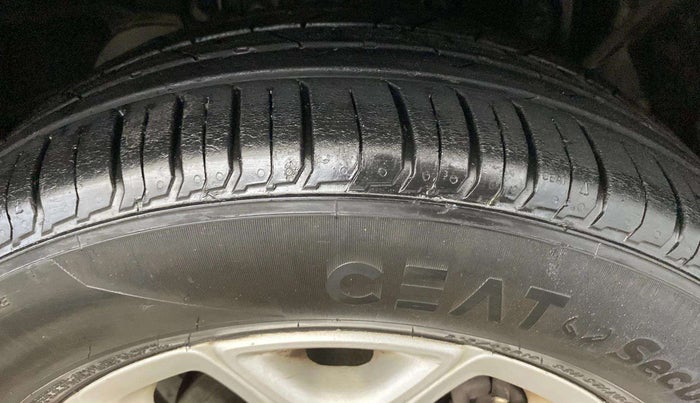 2016 Ford Ecosport TITANIUM 1.5L PETROL AT, Petrol, Automatic, 84,984 km, Right Front Tyre Tread