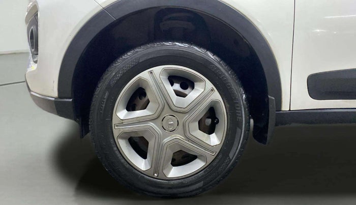2020 Tata NEXON XZ PETROL, Petrol, Manual, 51,224 km, Left Front Wheel