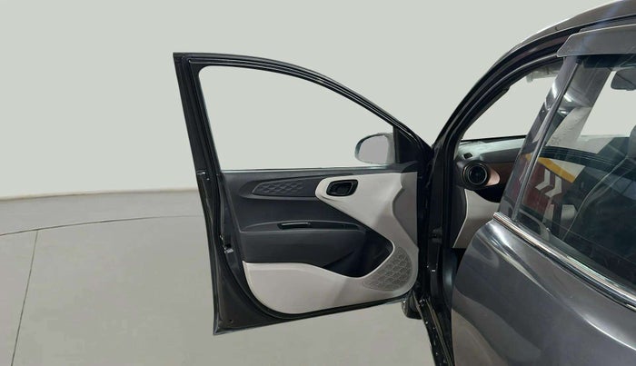 2022 Hyundai AURA S 1.2 CNG, CNG, Manual, 69,046 km, LHS Front Door