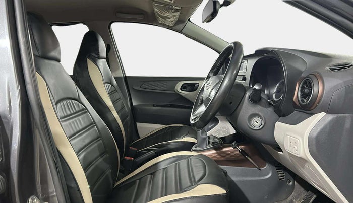 2022 Hyundai AURA S 1.2 CNG, CNG, Manual, 69,046 km, Right Side Front Door Cabin