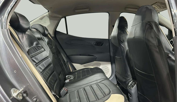 2022 Hyundai AURA S 1.2 CNG, CNG, Manual, 69,046 km, Right Side Rear Door Cabin
