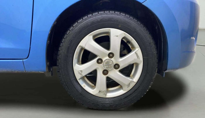 2014 Maruti Celerio ZXI (O), Petrol, Manual, 37,941 km, Right Front Wheel