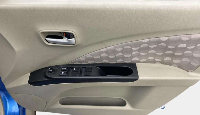 2014 Maruti Celerio ZXI (O), Petrol, Manual, 37,941 km, Driver Side Door Panels Control