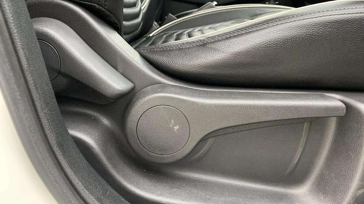2019 Nissan Kicks XL DIESEL, Diesel, Manual, 89,623 km, Driver Side Adjustment Panel